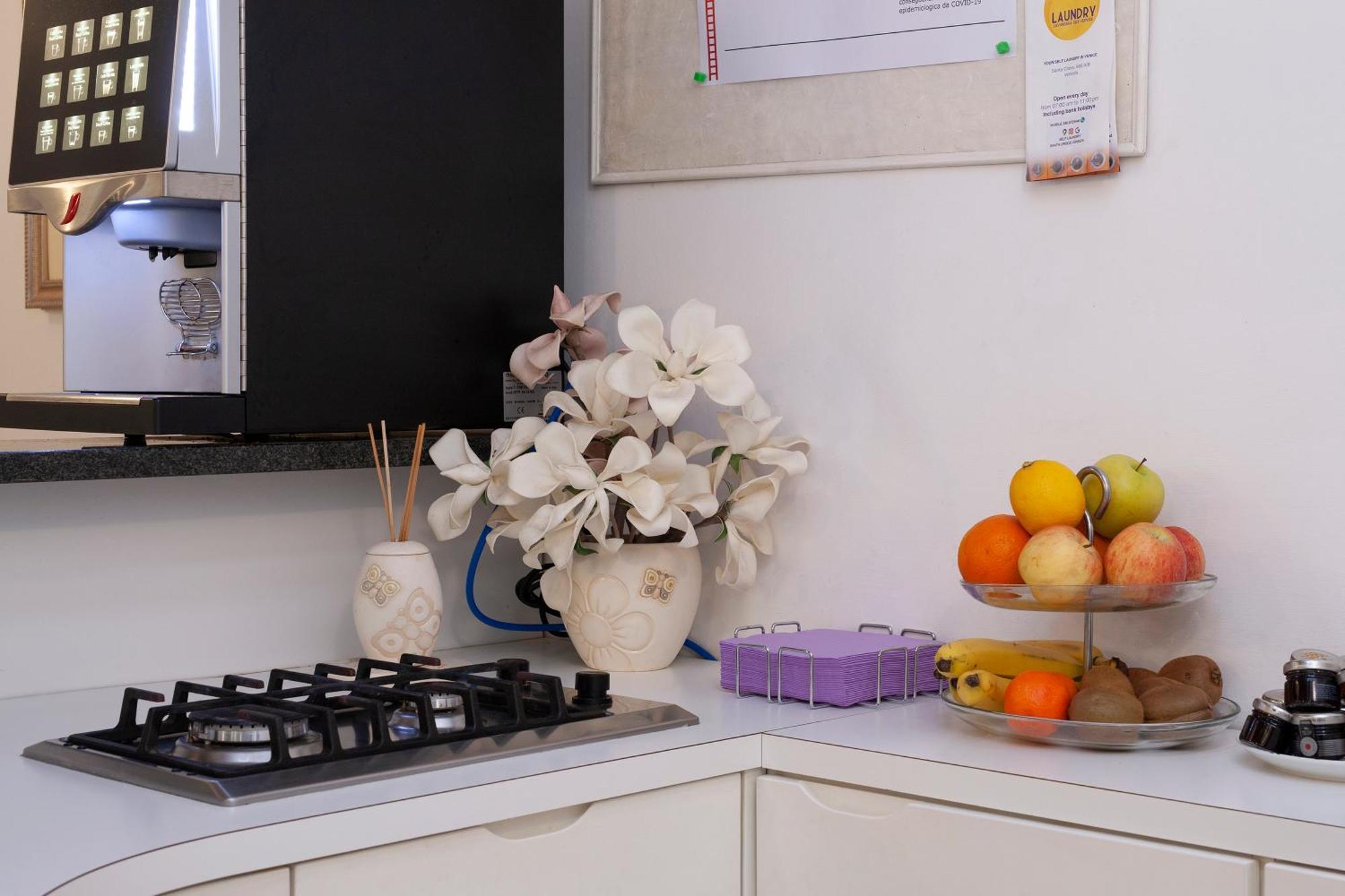 Santa Margherita Guest House Венеция Экстерьер фото